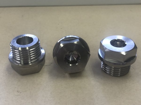 画像1: A/Fセンサー　M18-1.5ピッチ用　チタンプラグボルト (1)
