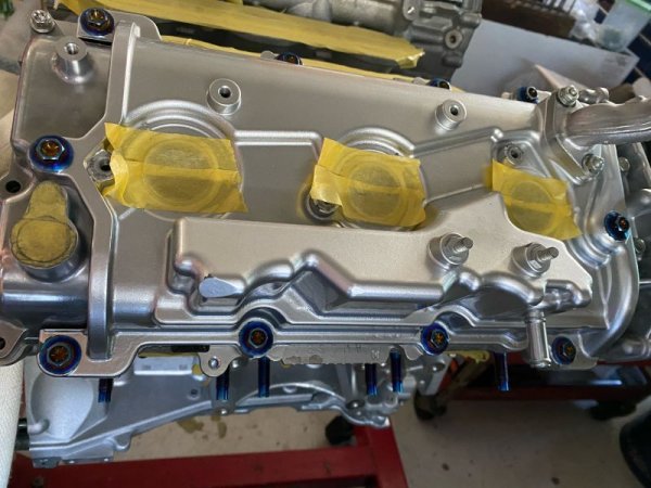 純正カムカバー(バルブカバー)