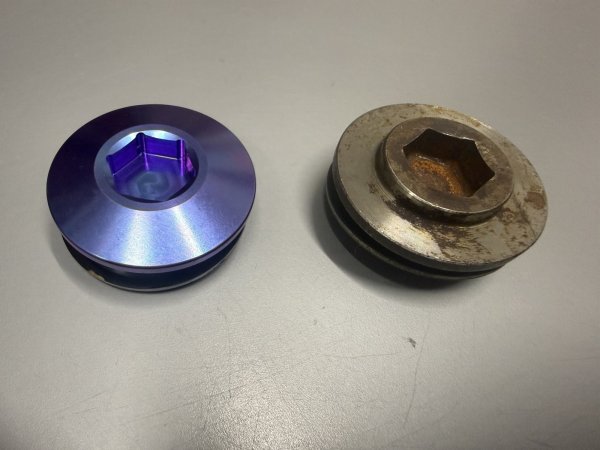 画像3: 2JZ-GTEチタン製 VVTiカムプーリー蓋ボルト (3)